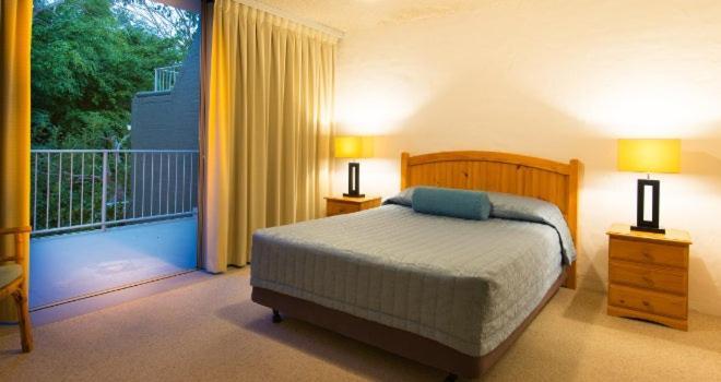 Andari Holiday Apartments Sunshine Beach Exterior photo
