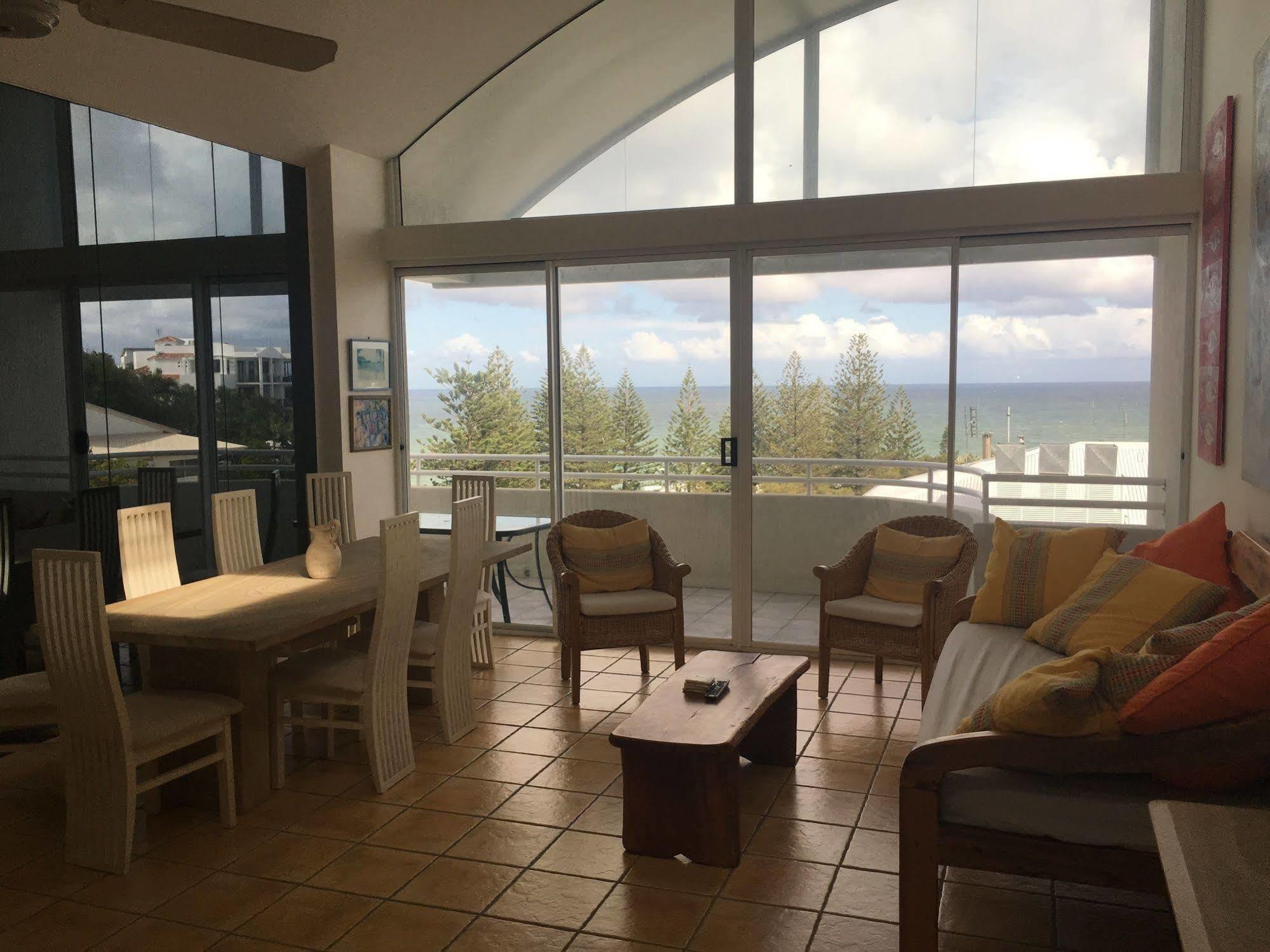 Andari Holiday Apartments Sunshine Beach Exterior photo