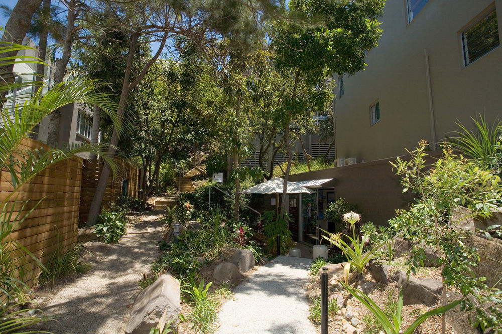 Andari Holiday Apartments Sunshine Beach Exterior photo