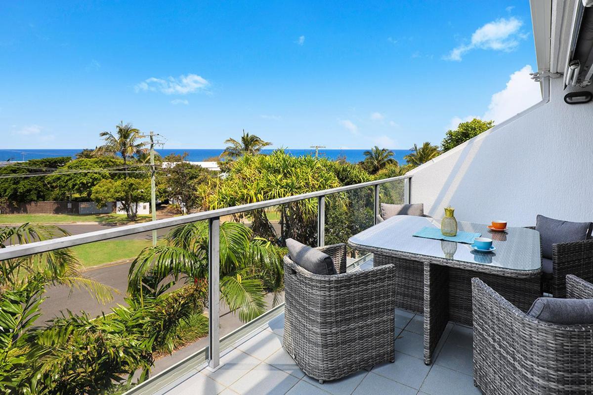 Andari Holiday Apartments Sunshine Beach Exterior photo
